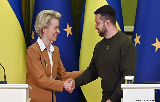 Zelensky e Ursula von der Leyen discutem pacote de sanções da UE contra Rússia