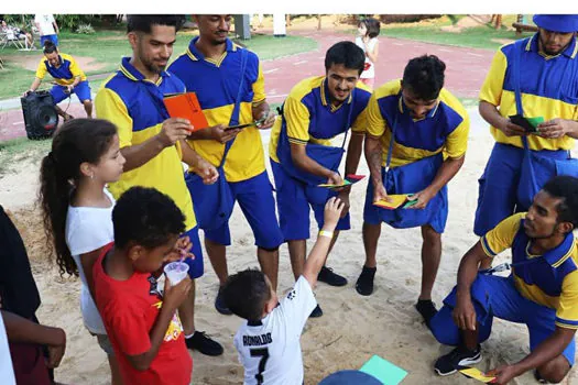 Grupo Zumb.boys inicia mostra de repertório virtual com convidados especiais