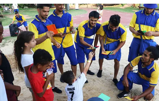 Grupo Zumb.boys inicia mostra de repertório virtual com convidados especiais